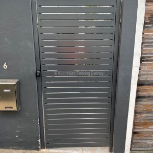 Aluminium Fencing Sydney - Face welded horizontal slat gate